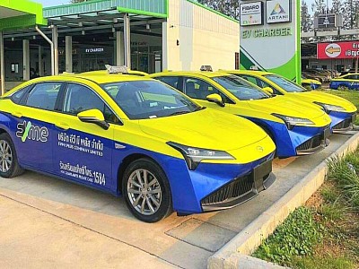 แท็กซี่ร้อยเอ็ด แท็กซี่สนามบินร้อยเอ็ด Airport taxi แท็กซี่สนามบิน แท็กซี่รับส่งทั่วไทย แท็กชี่รับส่งสนามบิน เหมาแท็กซี่สนามบิน รถรับส่งสนามบิน